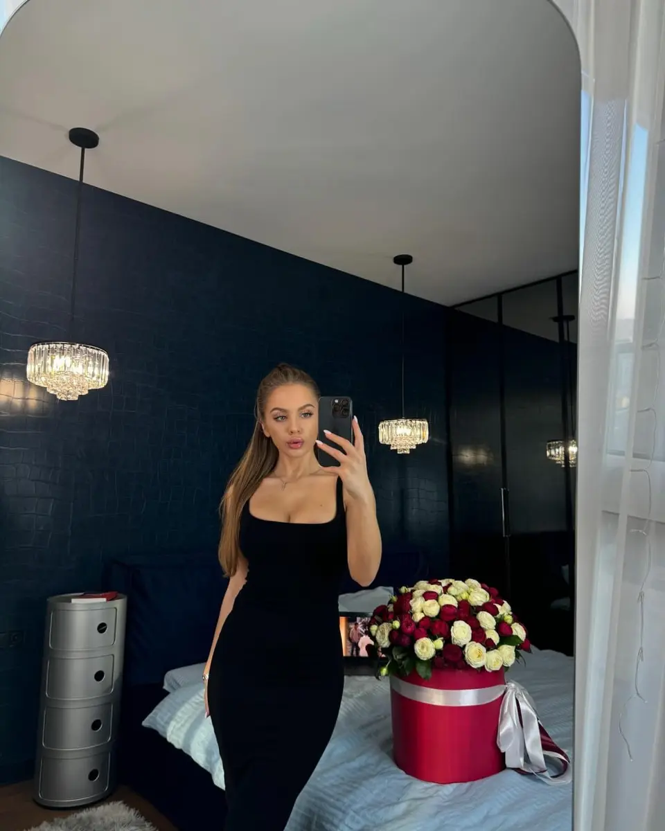 Scarlett escort in Phuket