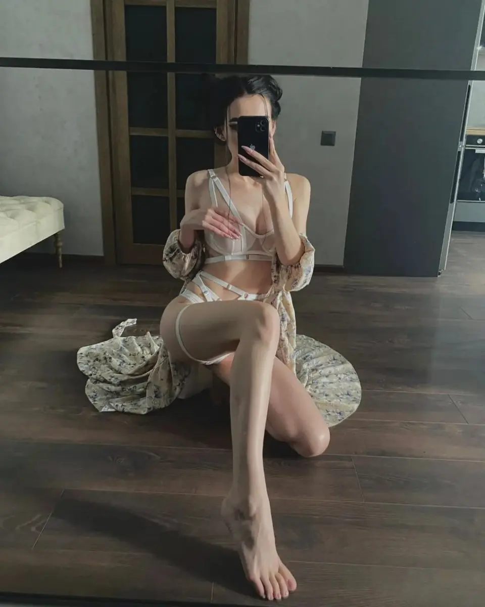 Sophia escort in Phuket